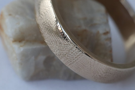 All that Glitters | Alternating